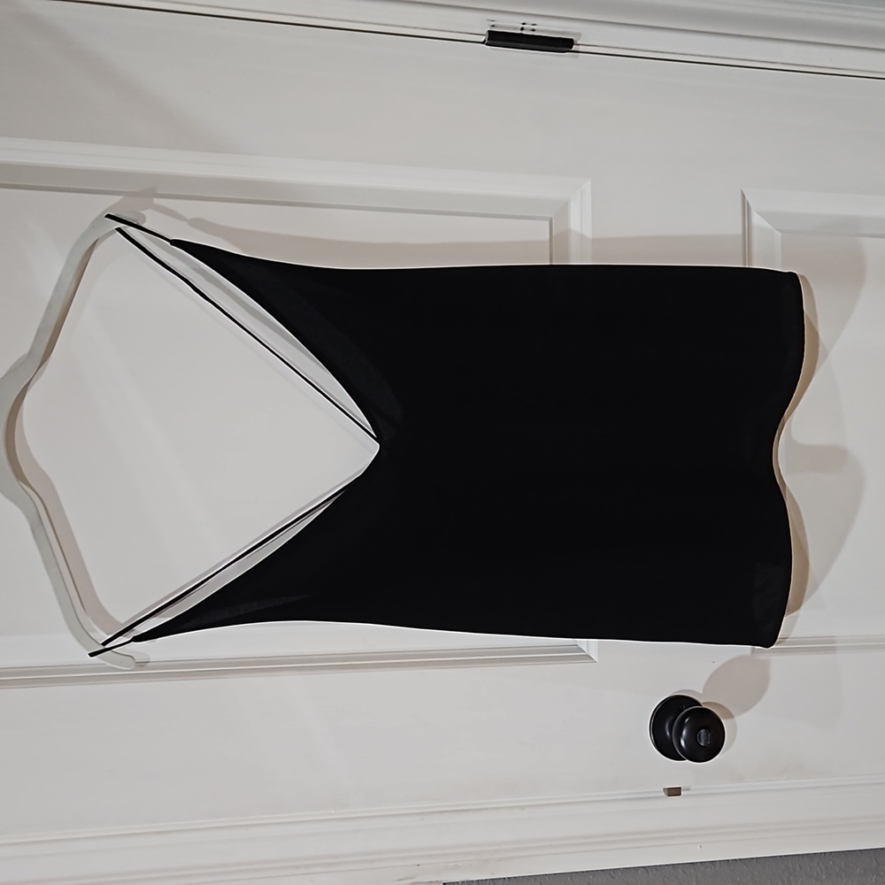 (4 For $10) Just Fab Twist Cami